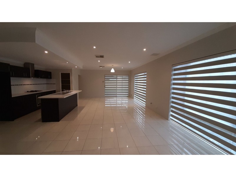 15 Raven Way, Harrisdale WA 6112