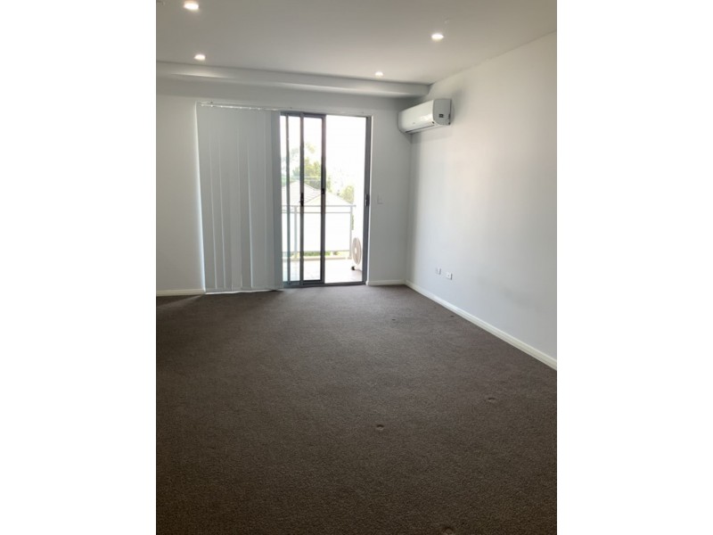 60-64 Essington St, Wentworthville NSW 2145