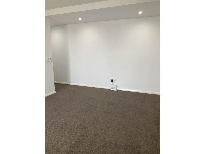 60-64 Essington St, Wentworthville NSW 2145