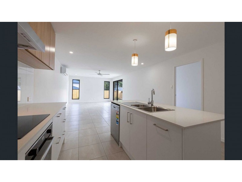 1/11 Mandarin Way, Palmwoods QLD 4555