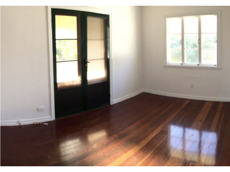 23 Oriel Rd, Yeronga QLD 4104