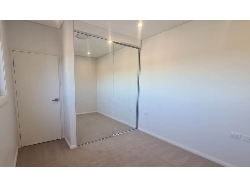 24-26 Robilliard St, Mays Hill NSW 2145