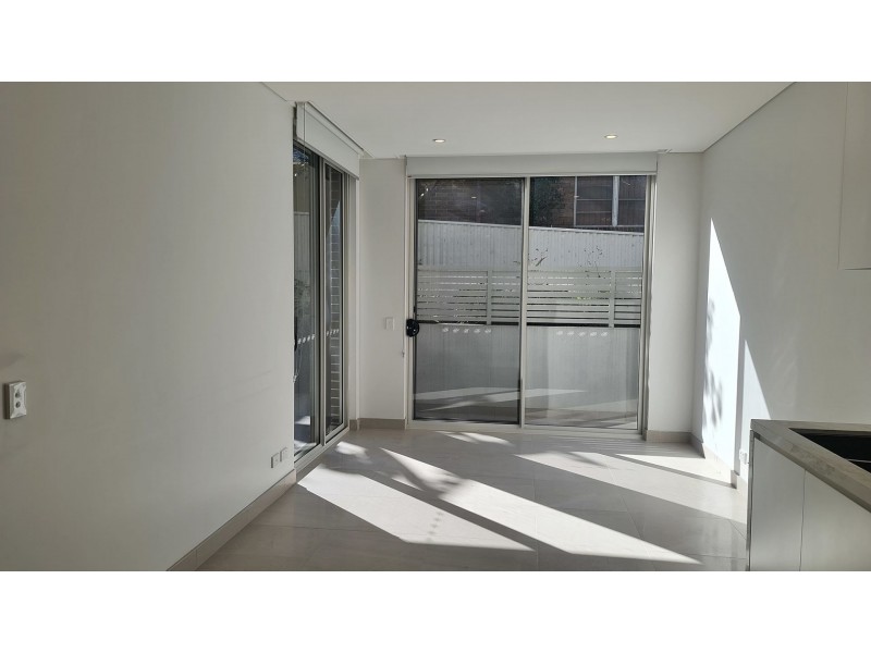 24-26 Robilliard St, Mays Hill NSW 2145