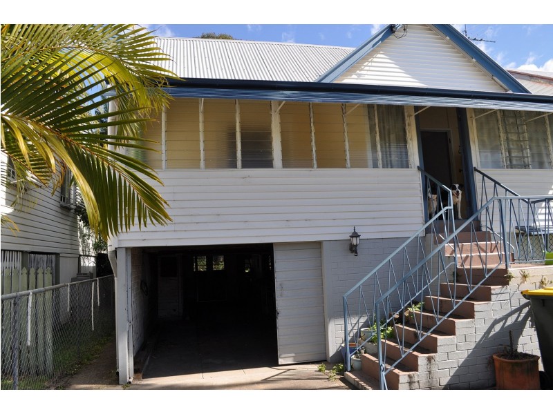 9 Perkins St, Sandgate QLD 4017