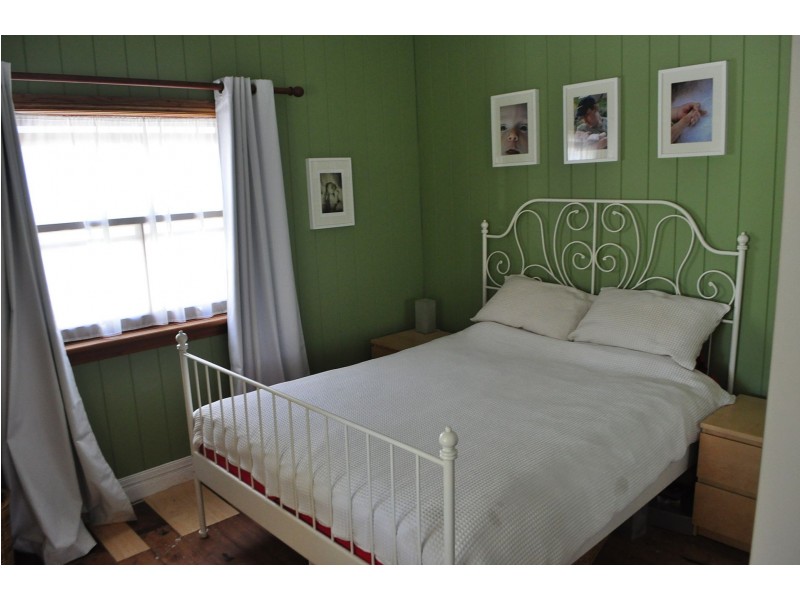 9 Perkins St, Sandgate QLD 4017