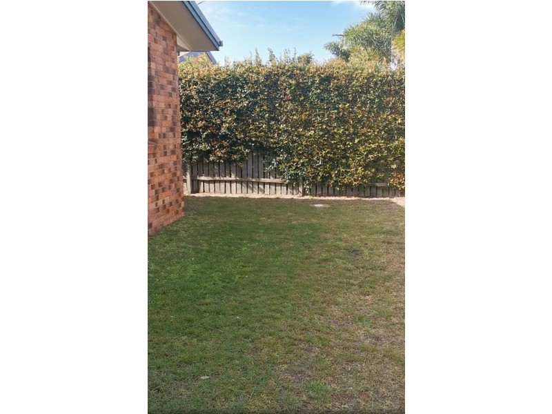 1/52 Riverview Dr, Burrum Heads QLD 4659