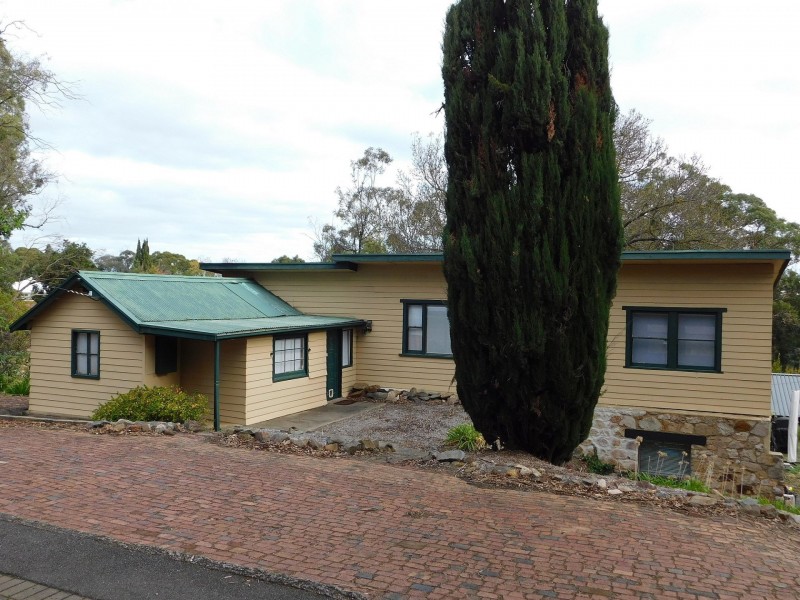 60 Main Rd, Belair SA 5052