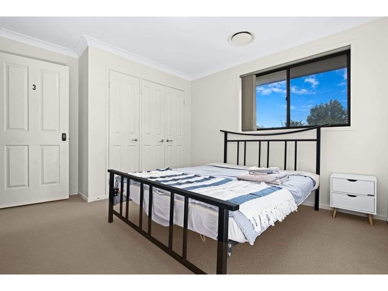 6 Stowe Ave, Campbelltown NSW 2560