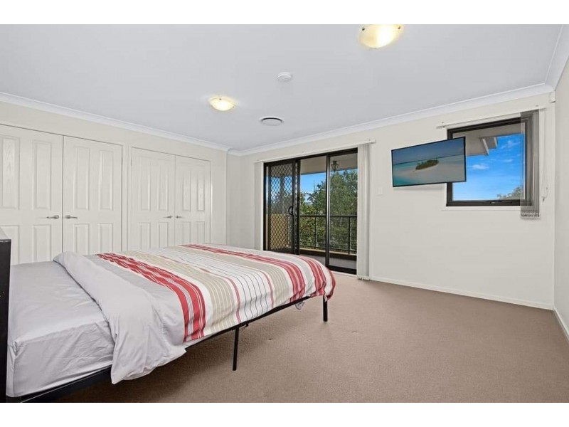 6 Stowe Ave, Campbelltown NSW 2560