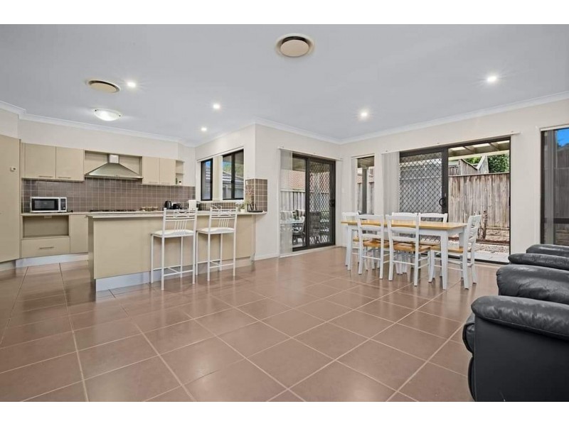 6 Stowe Ave, Campbelltown NSW 2560