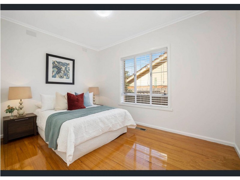 16 Rae St, Chadstone VIC 3148