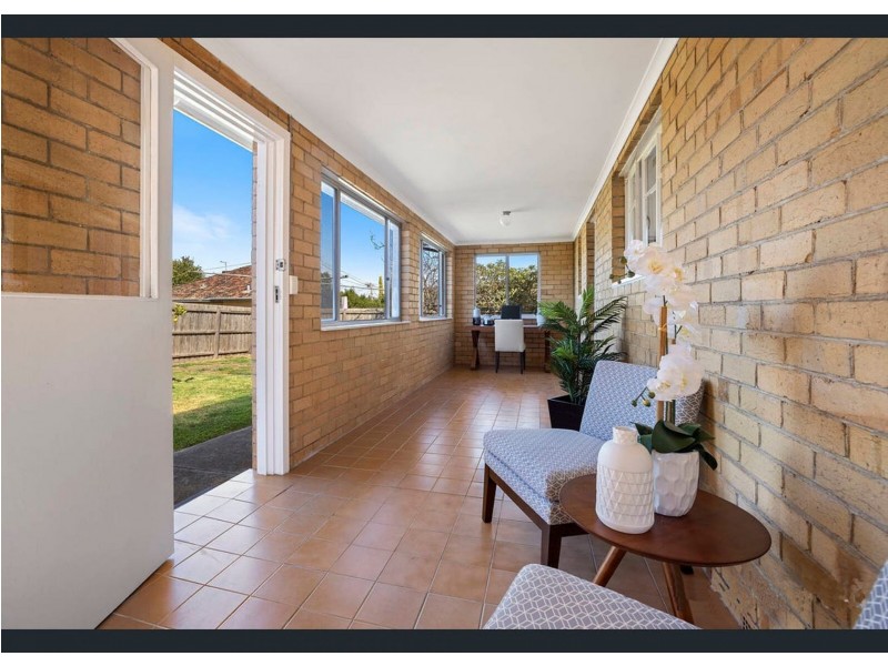 16 Rae St, Chadstone VIC 3148