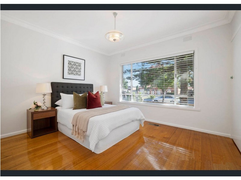 16 Rae St, Chadstone VIC 3148