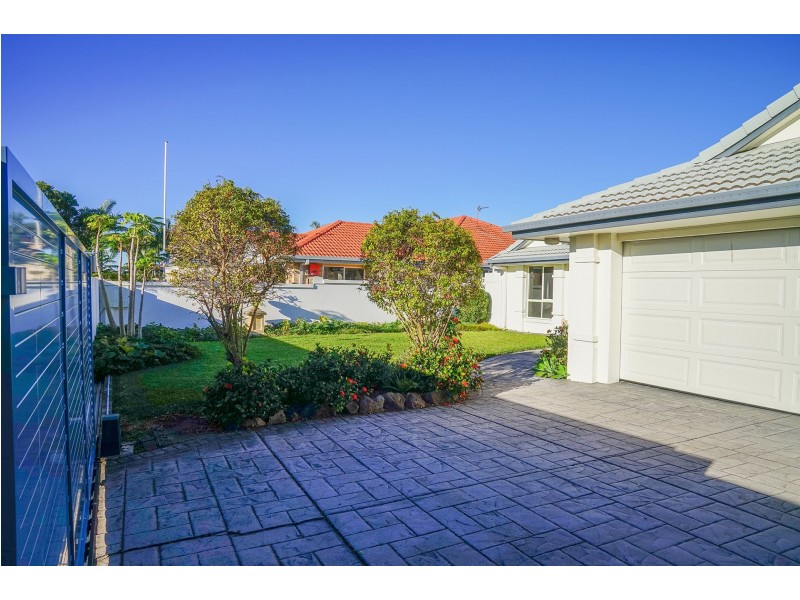 33 Glenwater Cres, Helensvale QLD 4212