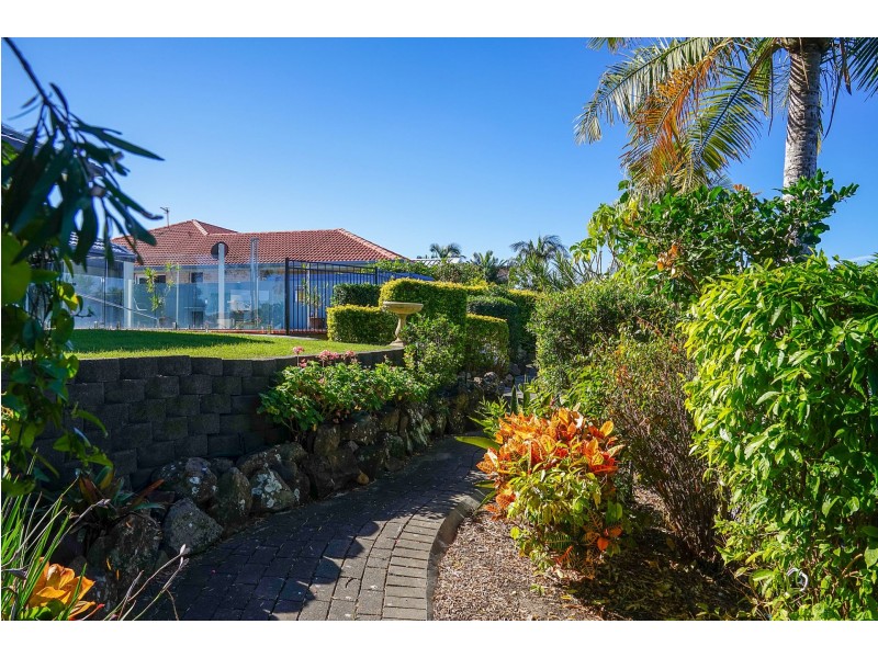 33 Glenwater Cres, Helensvale QLD 4212