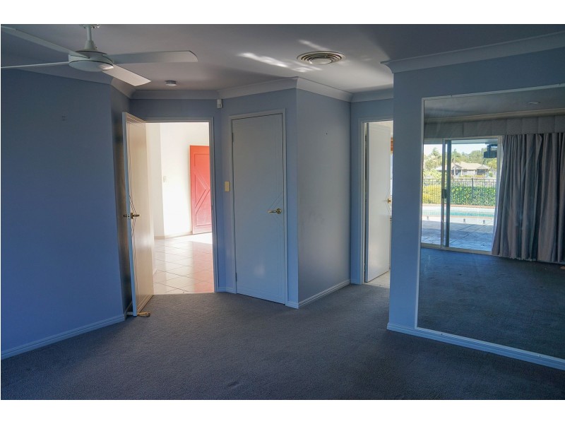 33 Glenwater Cres, Helensvale QLD 4212