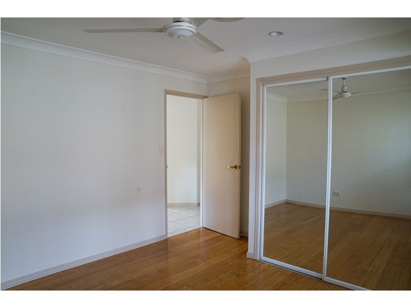 33 Glenwater Cres, Helensvale QLD 4212