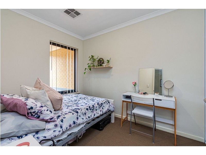 15/61 Elvire St, Viveash WA 6056
