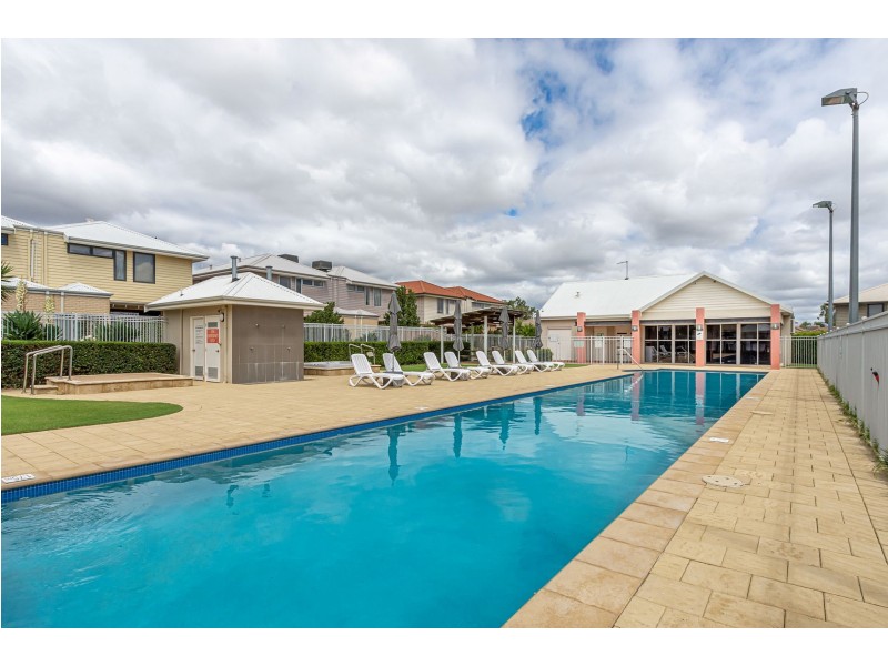 15/61 Elvire St, Viveash WA 6056