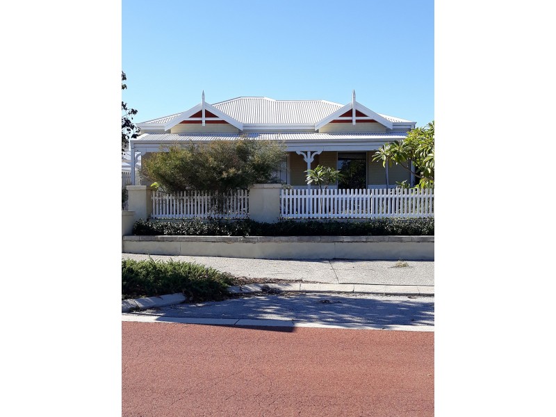 4 Arrowsmith Ave, Ellenbrook WA 6069