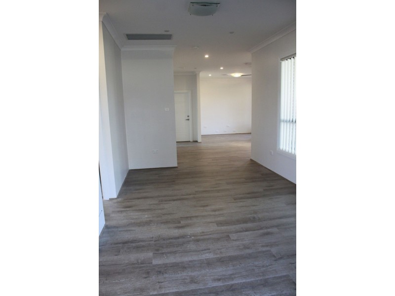 2A Springdale Rd, Wentworthville NSW 2145