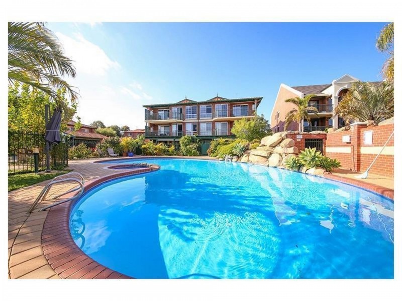 8/64 Moondine Dr, Wembley WA 6014