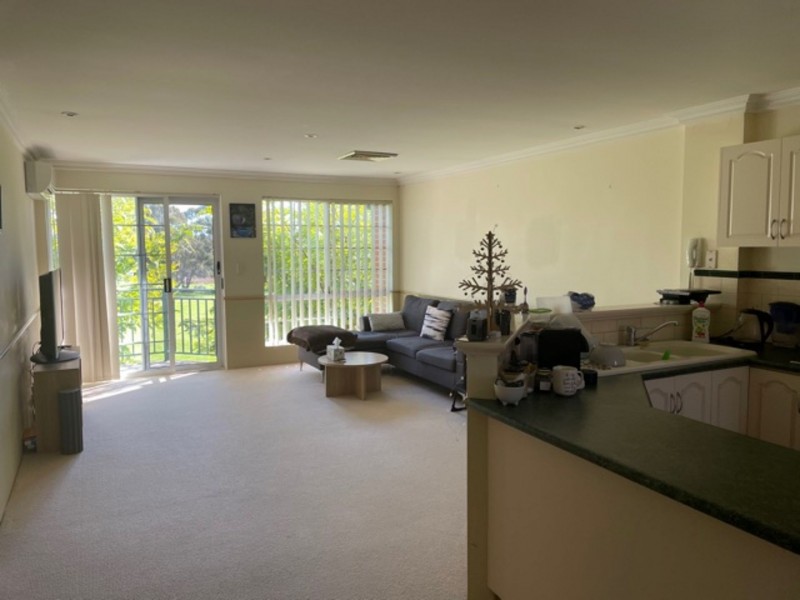 8/64 Moondine Dr, Wembley WA 6014