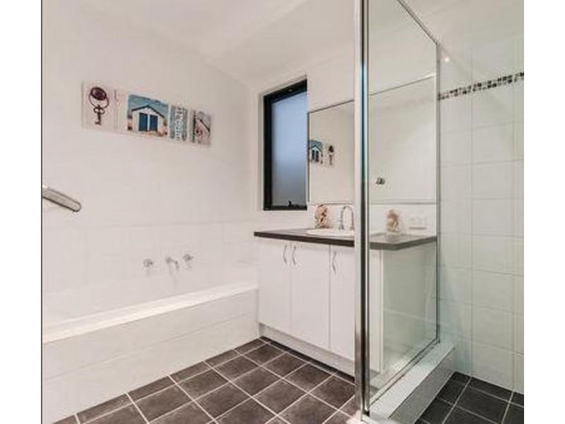 72 Oasis Dr, Secret Harbour WA 6173