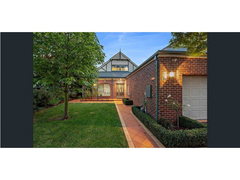 1 Clearview Cl, Ashwood VIC 3147