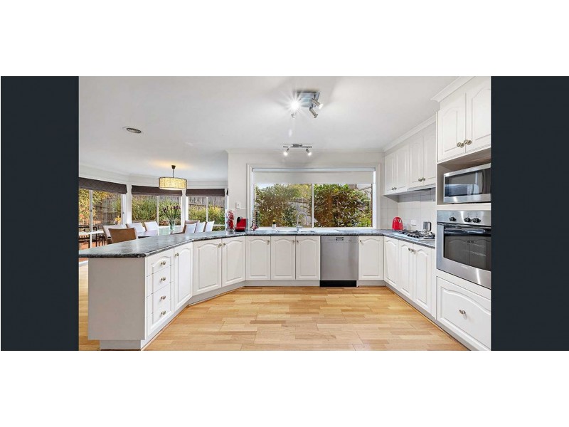 1 Clearview Cl, Ashwood VIC 3147