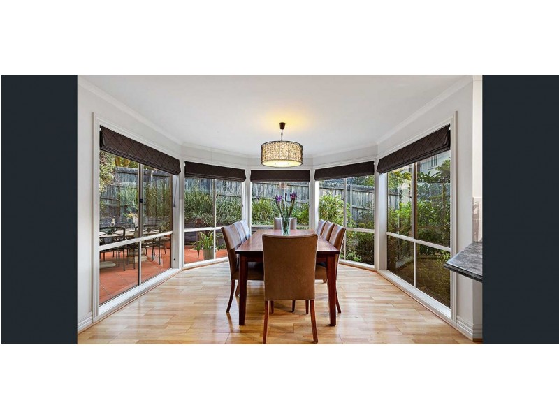 1 Clearview Cl, Ashwood VIC 3147