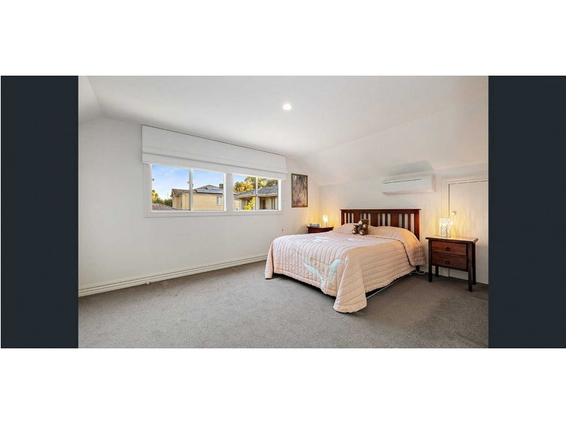 1 Clearview Cl, Ashwood VIC 3147