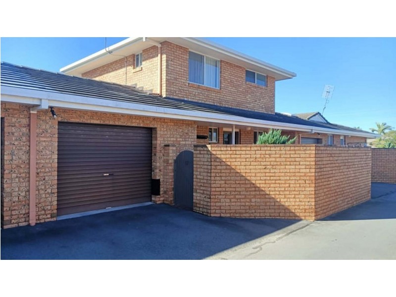 12/2 Lyon St, Dicky Beach QLD 4551