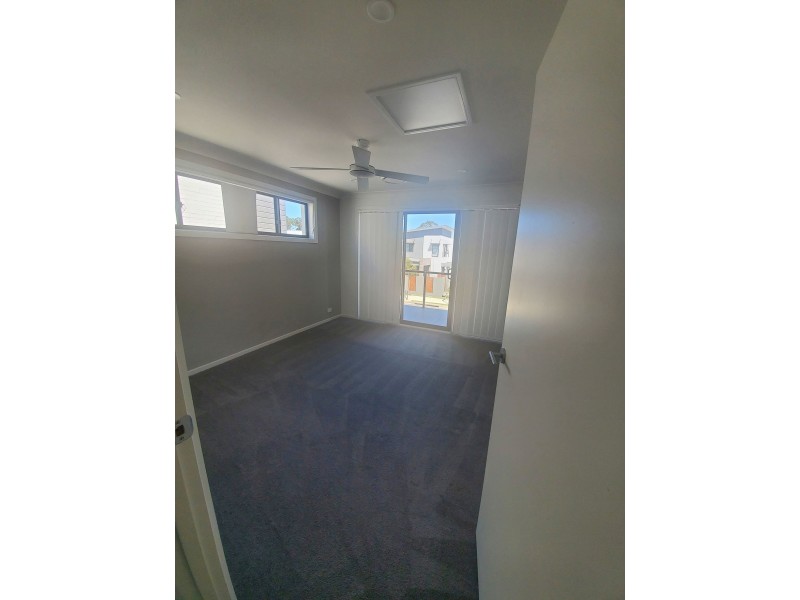 60 Greenbank Dr, Blacktown NSW 2148