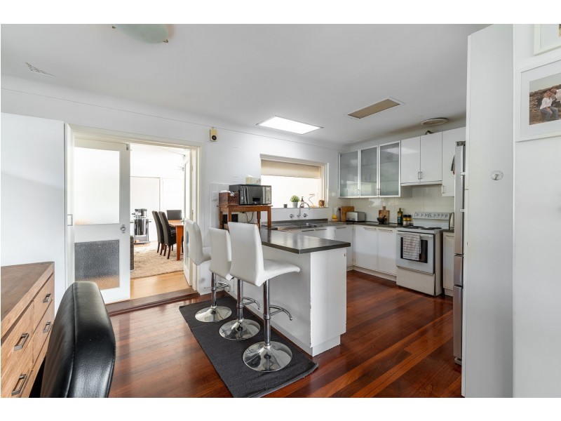 12 Sulman Rd, Wembley Downs WA 6019