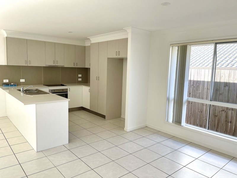 5 Calandra St, Redbank Plains QLD 4301