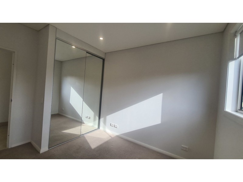 24-26 Robilliard St, Mays Hill NSW 2145