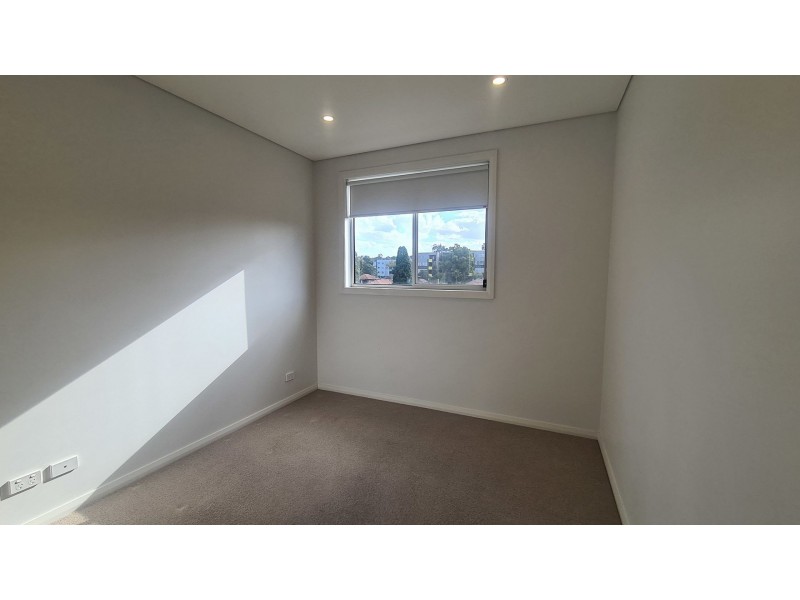 24-26 Robilliard St, Mays Hill NSW 2145