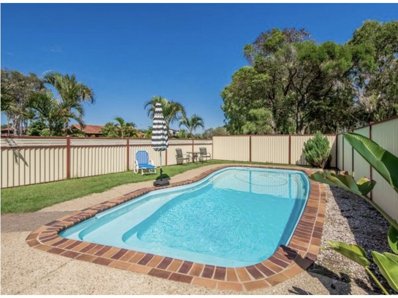 7/160 Barrier Reef Dr, Mermaid Waters QLD 4218