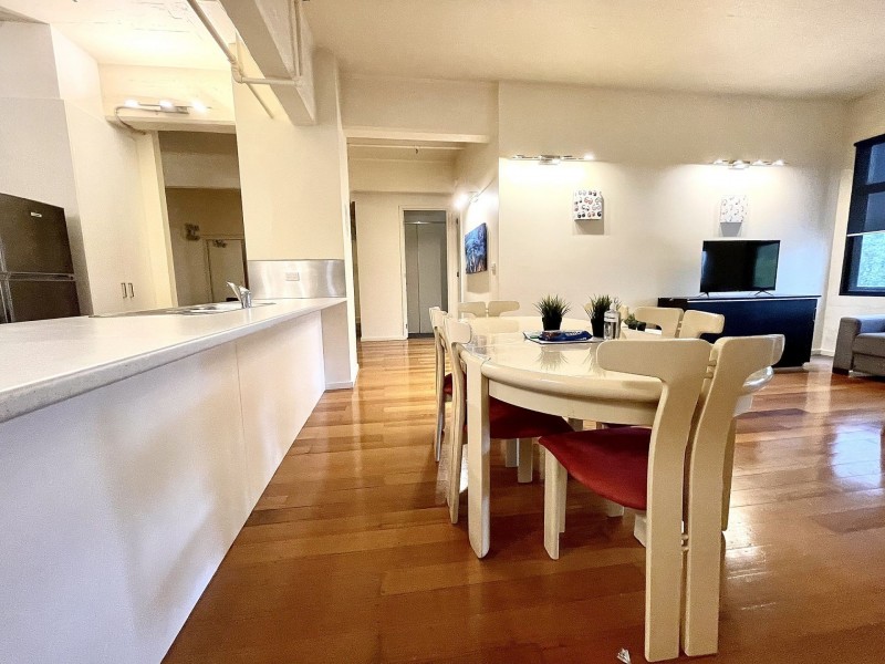 24/300 King St, Melbourne VIC 3000