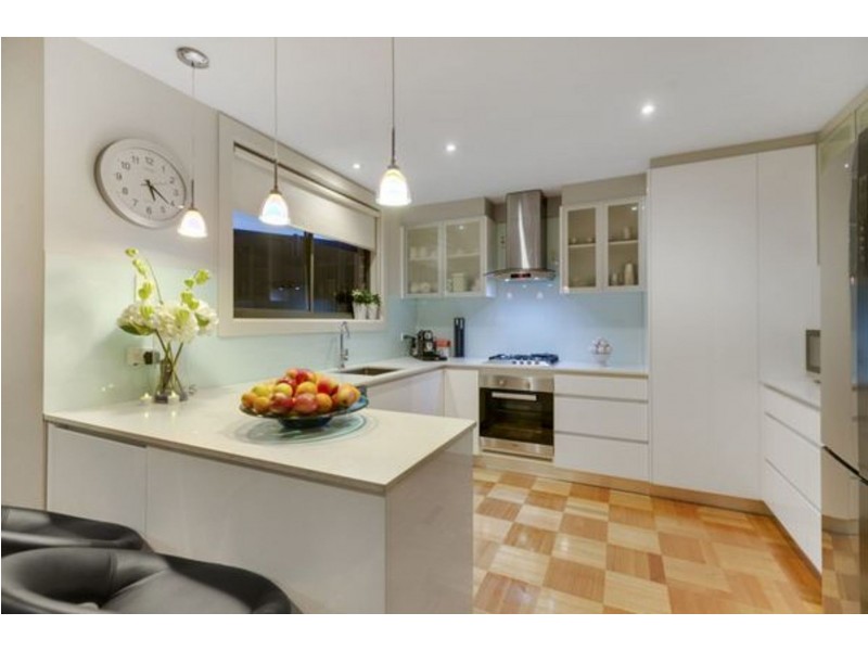 10 Summit Rd, Frankston VIC 3199