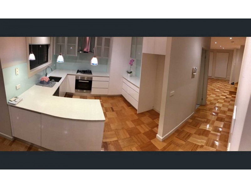 10 Summit Rd, Frankston VIC 3199