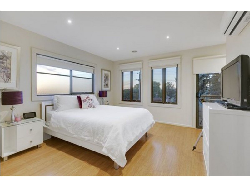 10 Summit Rd, Frankston VIC 3199