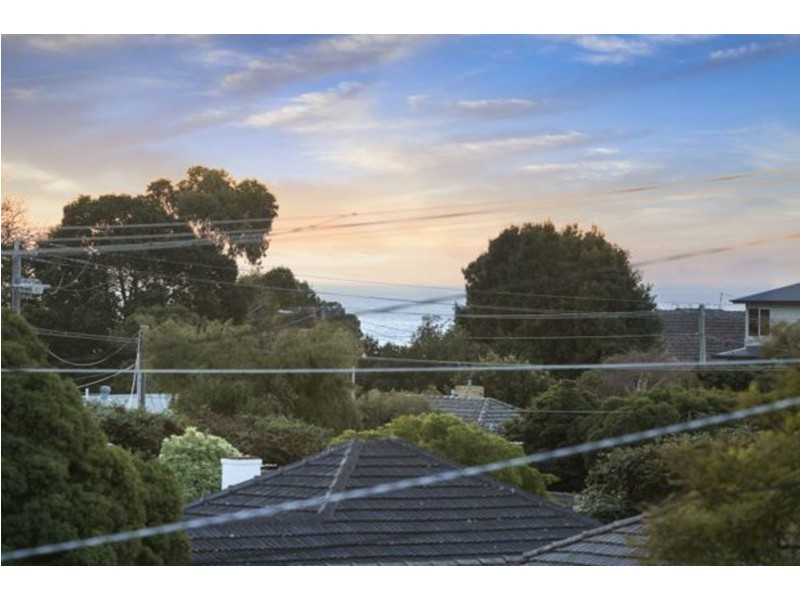 10 Summit Rd, Frankston VIC 3199