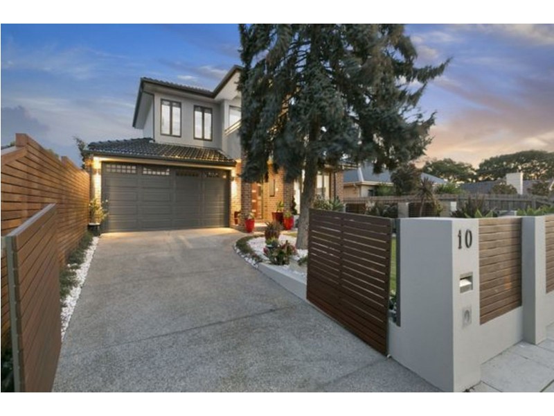 10 Summit Rd, Frankston VIC 3199