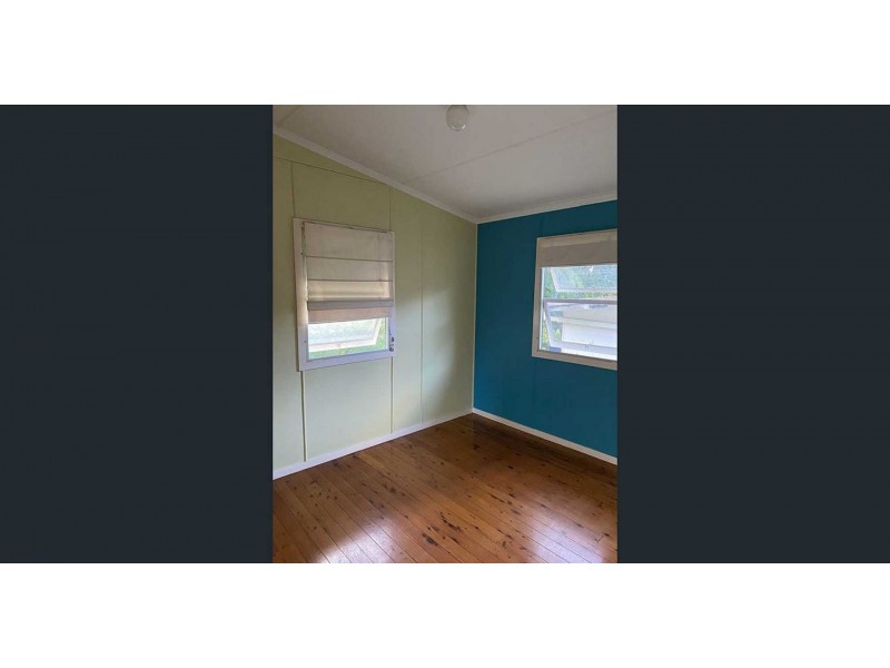 9 Sibyl St, Southport QLD 4215