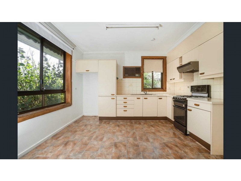 24 Camellia Cres, Norlane VIC 3214