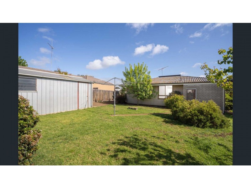 24 Camellia Cres, Norlane VIC 3214