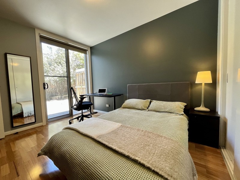 3/237 Hampton St, Hampton VIC 3188
