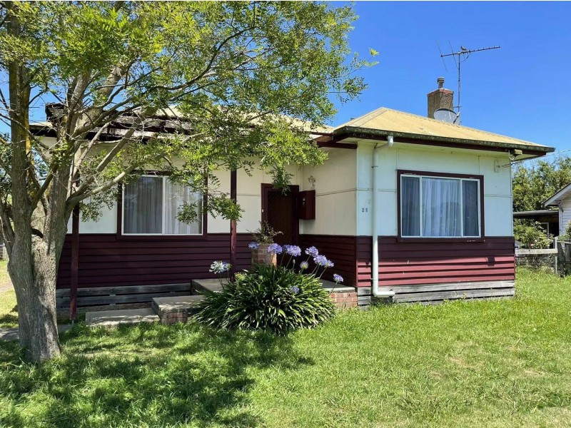 21 Carney St, Nar Nar Goon VIC 3812